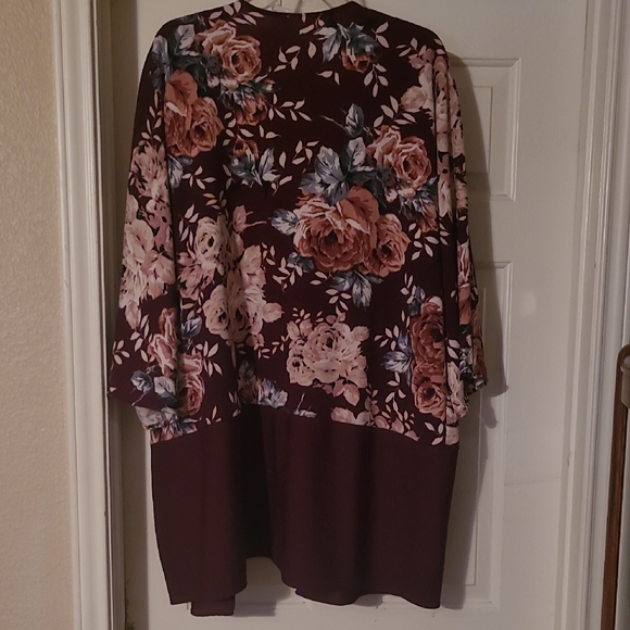Floral Kimono Robe - Picture 2 of 2